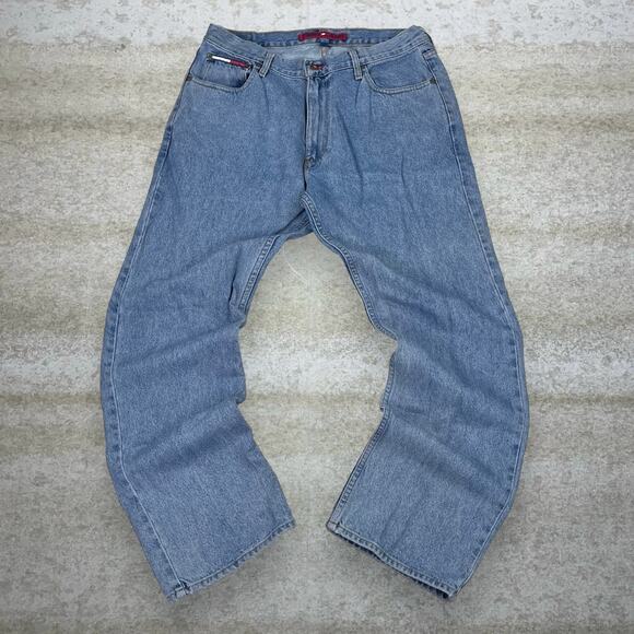 Tommy Hilfiger Jeans Regular Straight Leg Fit Light Wash Denim - Picture 2 of 4